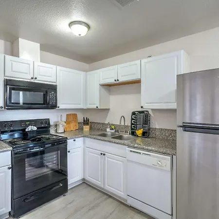 Your Vegas Home From Home! Sleeps 6!